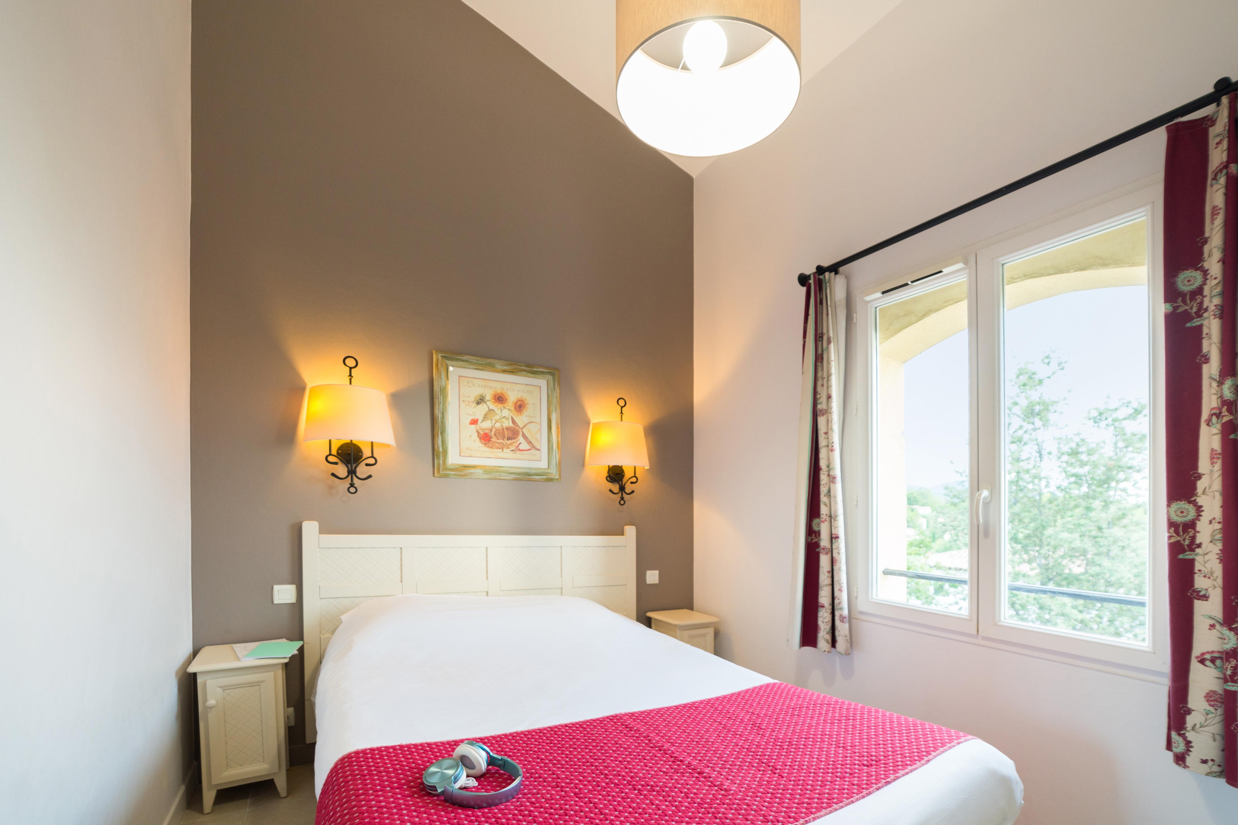 Village Pierre & Vacances Le Rouret Grospierres Ngoại thất bức ảnh