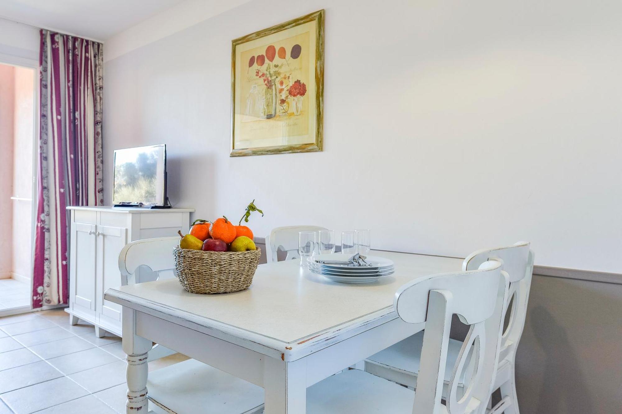 Village Pierre & Vacances Le Rouret Grospierres Ngoại thất bức ảnh
