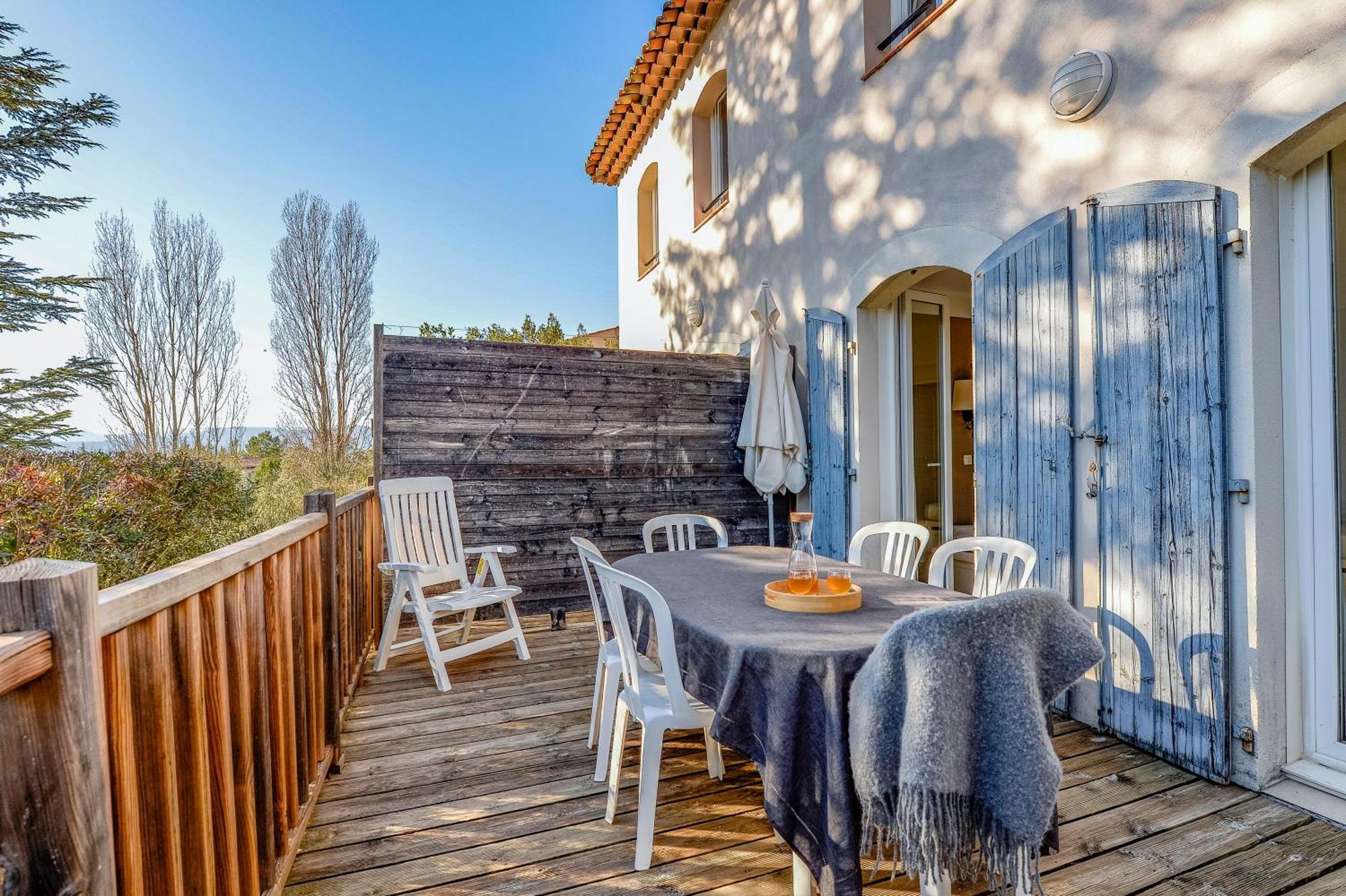 Village Pierre & Vacances Le Rouret Grospierres Ngoại thất bức ảnh