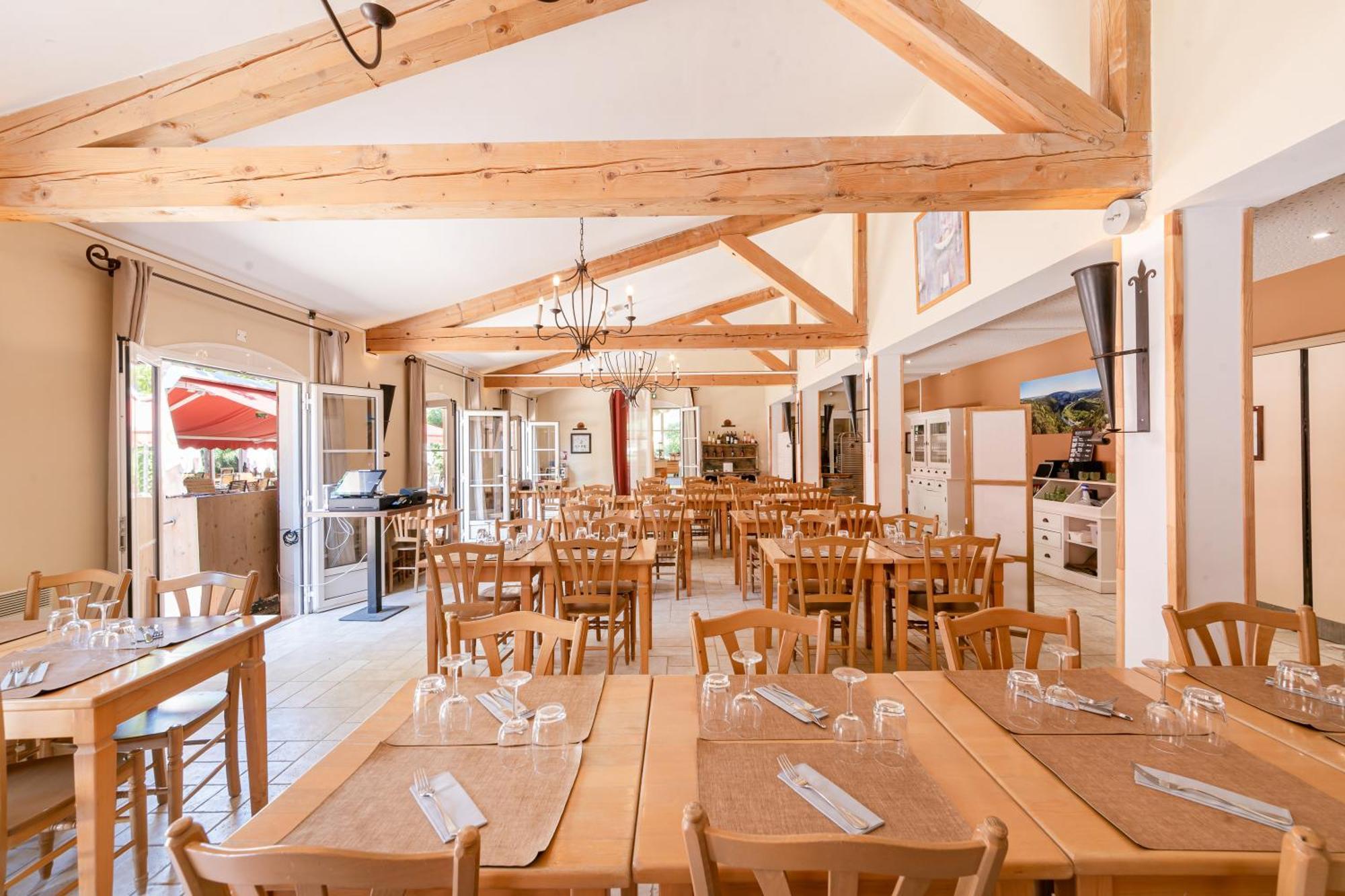 Village Pierre & Vacances Le Rouret Grospierres Ngoại thất bức ảnh